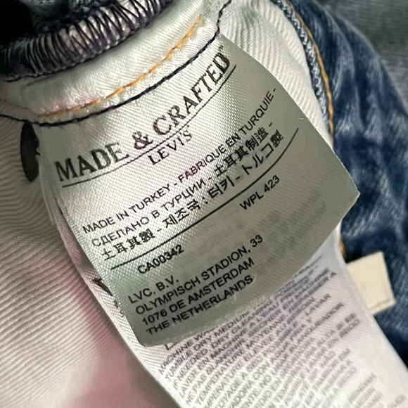 Levi’s Made and Crafted • Light Wash Tack Slim Classic Blue Jeans - Picture 4 of 10